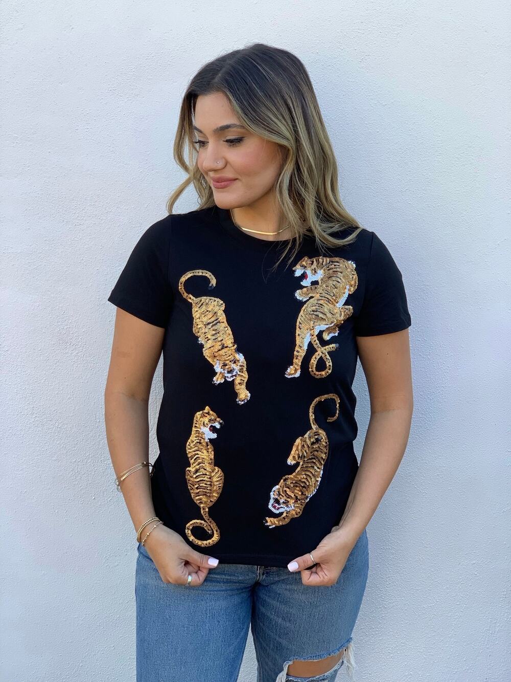 Queen of Sparkles Crawling Tigers Tee Black Tiger Sequin Graphic Sz S Great!